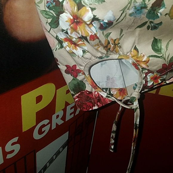 Tatyana Bianca Retro 1950's Pinup Floral Keyhole Romper Bombshell Tan Shorts - Picture 4 of 9